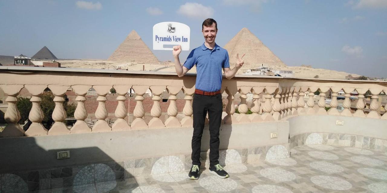 Queen Pyramids View Inn Kafret el-Gabal Eksteriør bilde